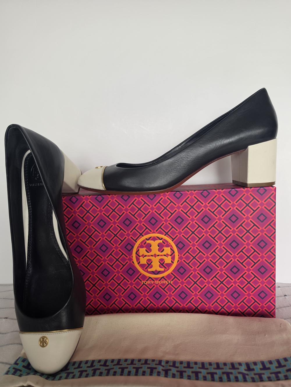Tory Burch Two-Tone Black and Cream Block Heel Pumps